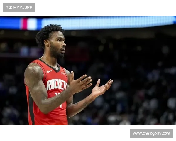 乌度卡称芬尼史密斯沟通佳火箭深度提升，老将价值